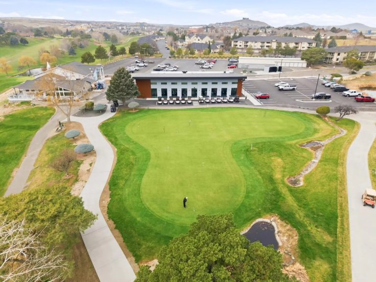 Canyon Lakes Golf Course in Kennewick, WA
